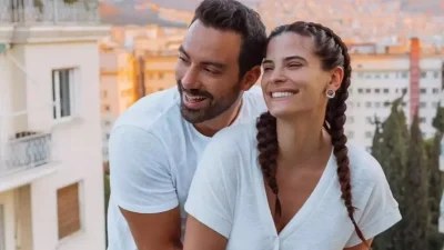 Ο Τανιμανίδης αποκοιμήθηκε στην αγκαλιά της κόρης του  - Το βίντεο που κάνει το γύρο του διαδικτύου