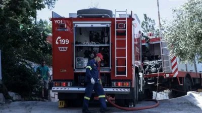 Φωτιά τώρα σε ψυχιατρική κλινική στη Γλυφάδα