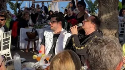 Droulias Brothers: Χαμός στη Σαντορίνη σε πασχαλινο γλέντι - Τραγούδησαν με Πανταζή, Ασλανίδου και Βογιατζάκη
