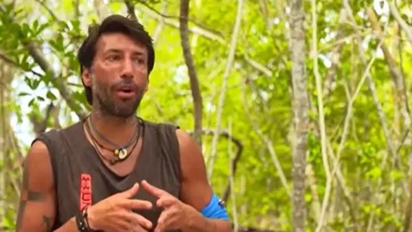 Survivor 5: «Άρη κούλαρε έχεις κοπέλα!» - Ο Εμμανουήλ "καρφώνει" Άρη και Σοφιάννα για μεταξύ τους ειδύλλιο
