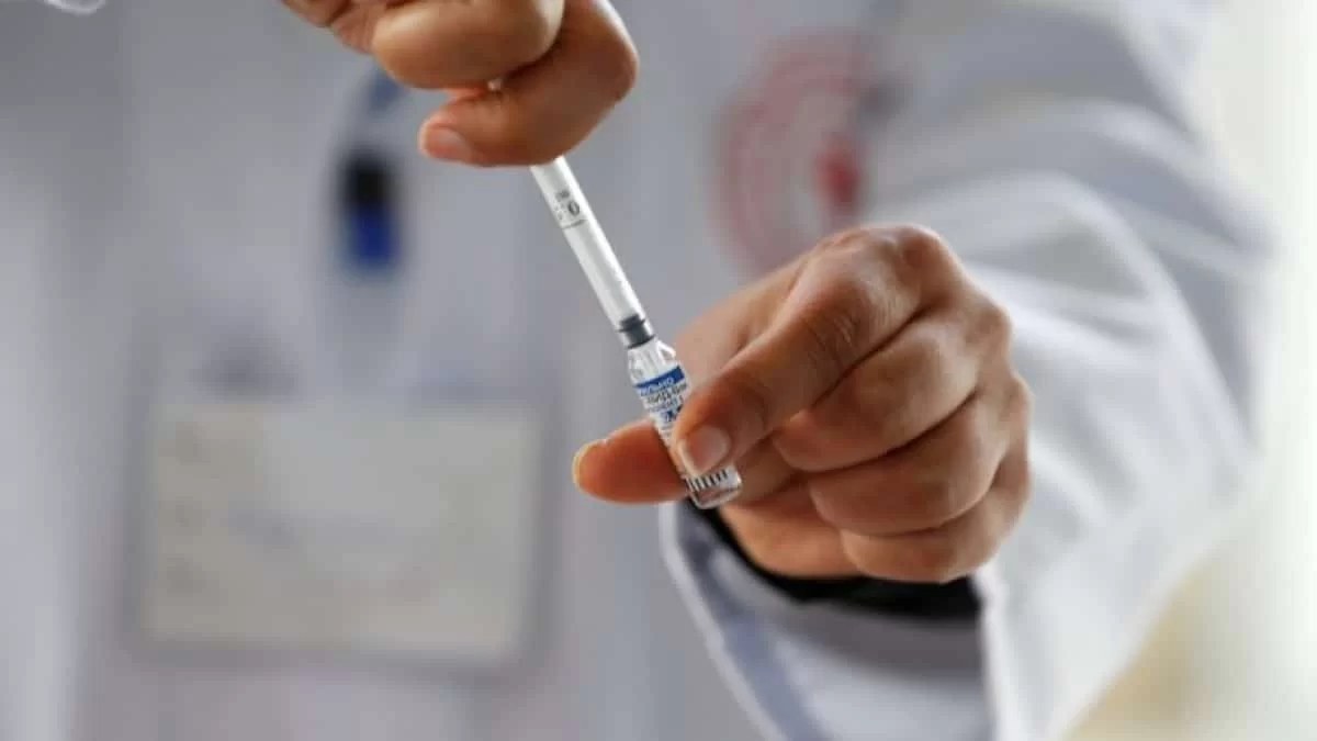 Κορωνοϊός: Ανοίγει η πλατφόρμα για την 4η δόση εμβολίου για τους πολίτες ηλικίας 60 και άνω