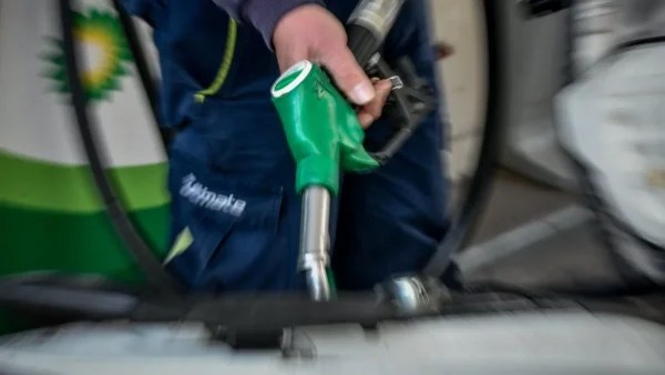 Επίδομα καυσίμου: Ανοίγει για όλα τα ΑΦΜ η πλατφόρμα - Που θα πιστωθούν τα χρήματα;