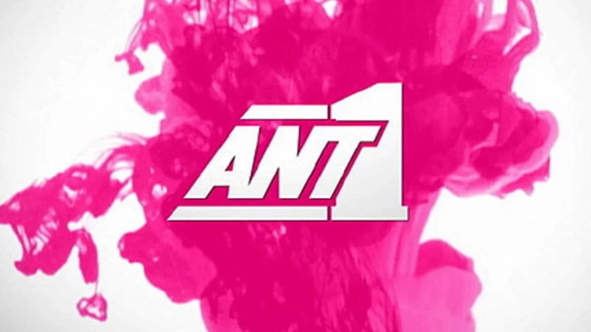 Ξανθιά και κούκλα - Αυτή είναι η παρουσιάστρια που πολιορκεί ο Αντ1 για την απογευματινή ζώνη