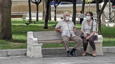 Κορωνοϊός: Πού θα παραμείνουν υποχρεωτικές οι μάσκες μετά την 1η Ιουνίου;