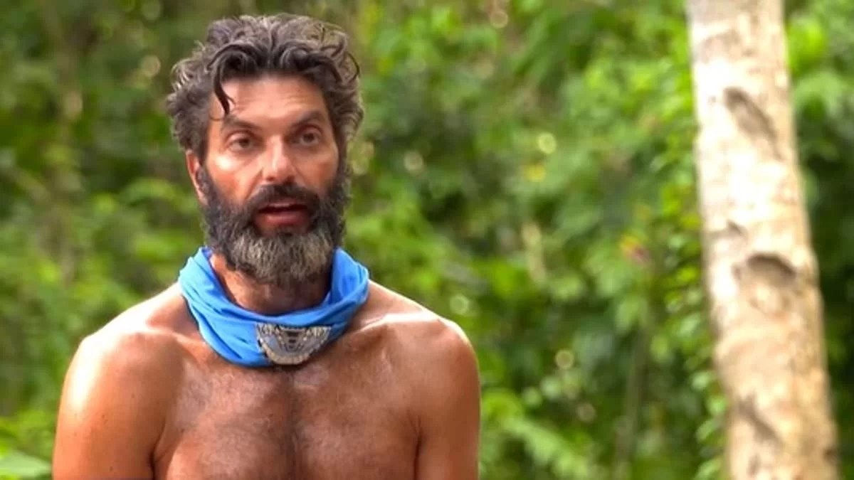 Survivor 5: «Όποιος βλέπει ότι δεν προσφέρει...» - Τα βέλη του Μαρτίκα στον Κωνσταντίνο