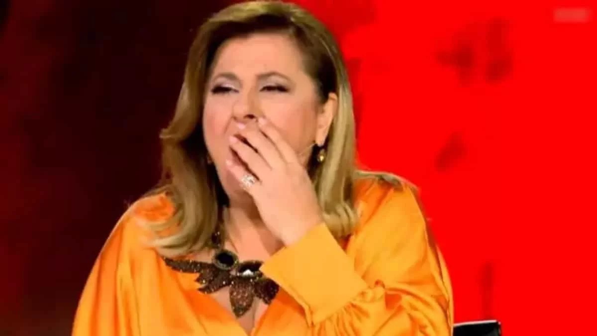 The masked singer: Αυτή είναι η μάσκα που αποκαλύφθηκε και άφησε τους πάντες με το στόμα ανοιχτό