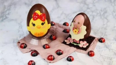Ουρές σε μαγαζί του Πειραιά για τα πιο ευφάνταστα και γευστικά σοκολατένια αυγά και νηστίσιμα γλυκά