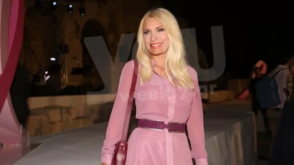 Ελένη Μενεγάκη - αποκλειστικό: Προσκύνησε στο Μοναστήρι της Παναχράντου