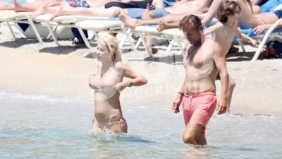 Αξίζει 100 χιλιάρικα - Φωτογραφίες από το σκάφος της Ελένης Μενεγάκη και του Ματέο Παντζόπουλου