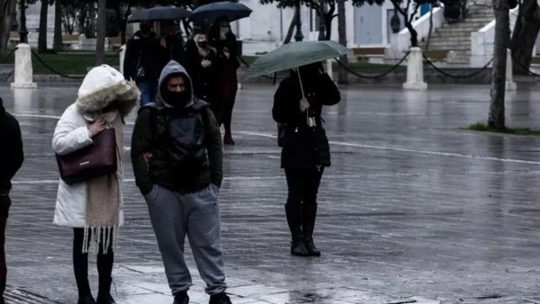 Καιρός: Κακοκαιρία με καταιγίδες στα δυτικά και βόρεια - Τελευταία ημέρα εμφάνισης αφρικανικής σκόνης
