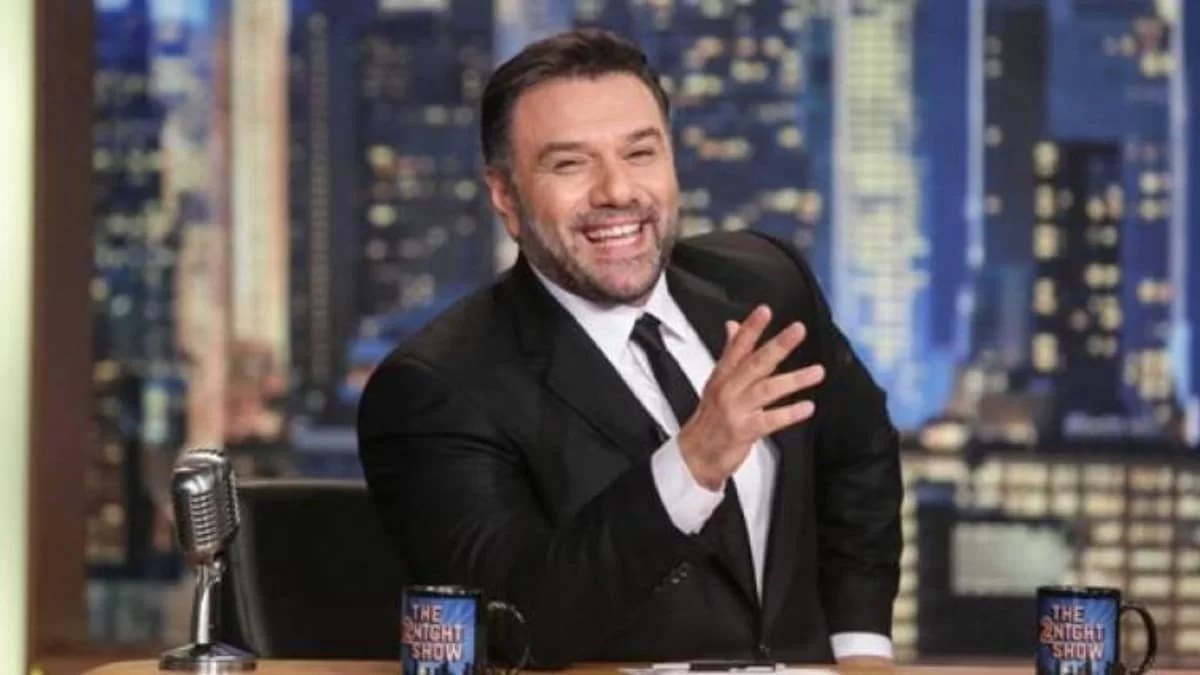 "Έσκασε" η ανακοίνωση για το The 2Night show με τον Γρηγόρη Αρναούτογλου - Τι συνέβη;