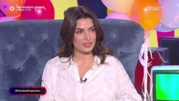 Τόνια Σωτηροπούλου: «Νόμιζα ότι έσκυψε να πάρει κάτι…» - Η επική αποκάλυψη για την πρόταση γάμου του Μαραβέγια