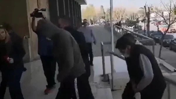 Τραγωδία Εύοσμος: Στον εισαγγελέα οδηγήθηκε ο 15χρονος που πυροβόλησε κατά λάθος τον φίλο του