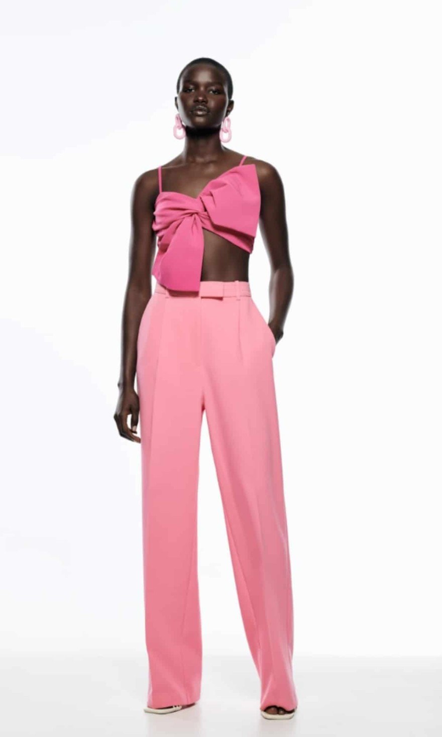 Φαρδιά παντελόνα από τα Zara