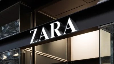 Έχει προκαλέσει φρενίτιδα το μίντι φόρεμα από τα Zara - Βγαίνει σε τρία χρώματα