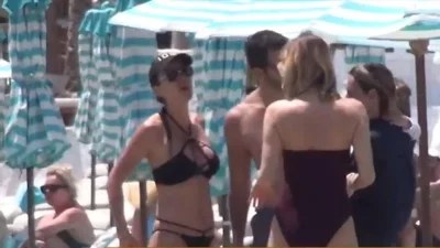 Κορμάρα στα 43 της και με δυο παιδιά - Η Βίκυ Καγιά γιόρτασε τα γενέθλια του Κρασσά στην Μύκονο