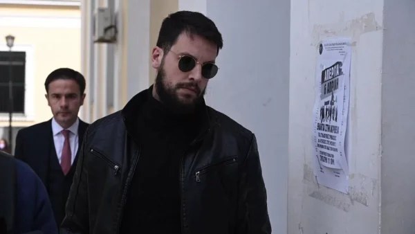 Πάτρα: «Προσπαθούμε να κλαίμε....» - Η συζήτηση του Μάνου με γιατρό μετά την ανακοπή της Τζωρτζίνας