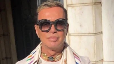 Τα έδωσε όλα ο Λάκης Γαβαλάς - Ξεκινάει το κανάλι του στον Youtube με γυμνή εμφάνιση της...