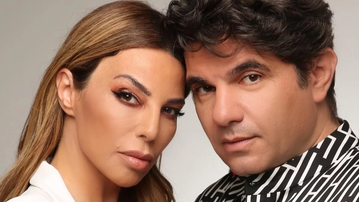 Στιγμές ευτυχίας για τον Νίκο Κουρκούλη και την Κέλλυ Κελεκίδου  - Τα τρυφερά φιλιά στην κορούλα τους
