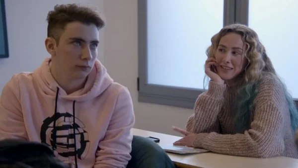 Άσε μας ρε μαμά: Ο Άρης και η Δανάη παλεύουν με νύχια και με δόντια για να είναι μαζί