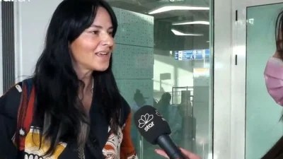 Αναχώρησαν για το Asia Express Ζενεβιέβ και Πολυχρονίδης - Τα πλάνα από το Ελ. Βενιζέλος