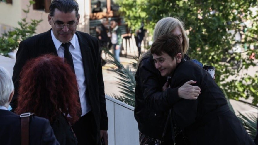 Ένταση στο δικαστήριο με τους γονείς της Ελένης Τοπαλούδη