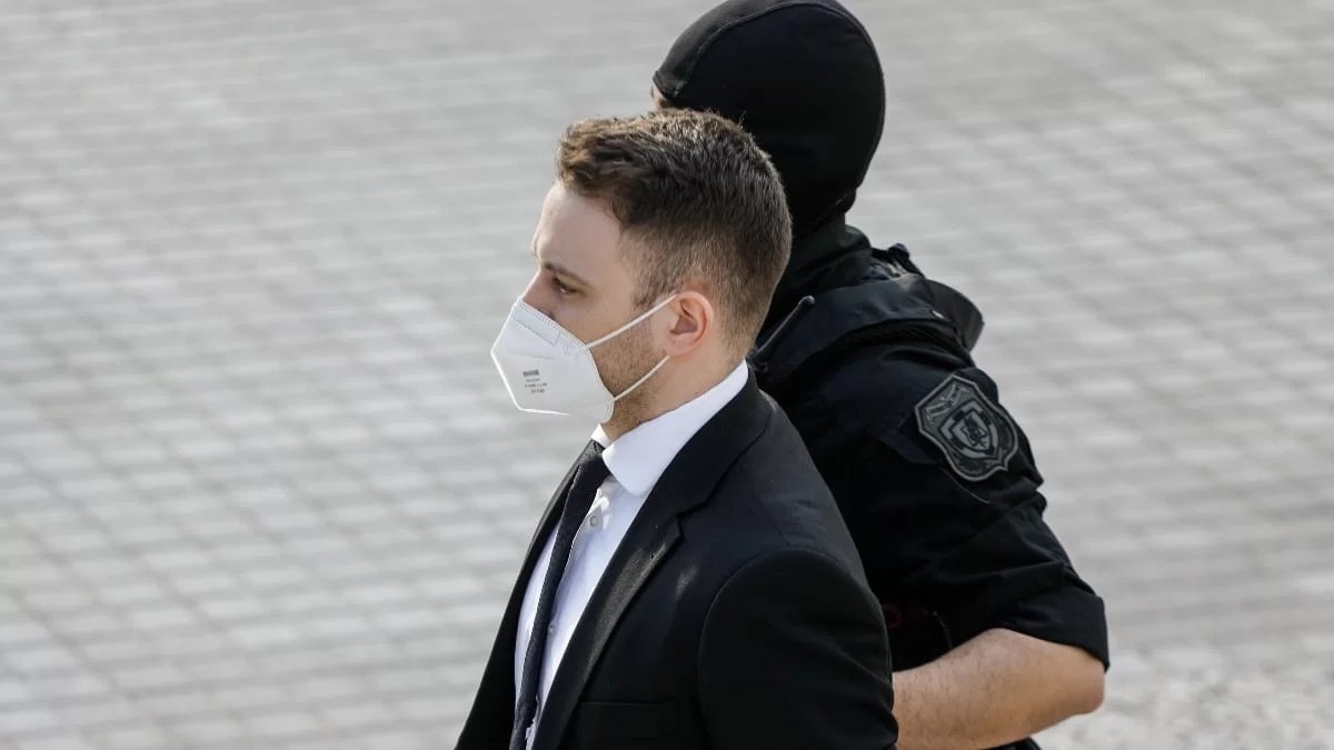 «Είναι βαθιά μετανιωμένος...» - Η ψυχολογική κατάσταση του Μπάμπη Αναγνωστόπουλου μετά την ανακοίνωση της ποινής του