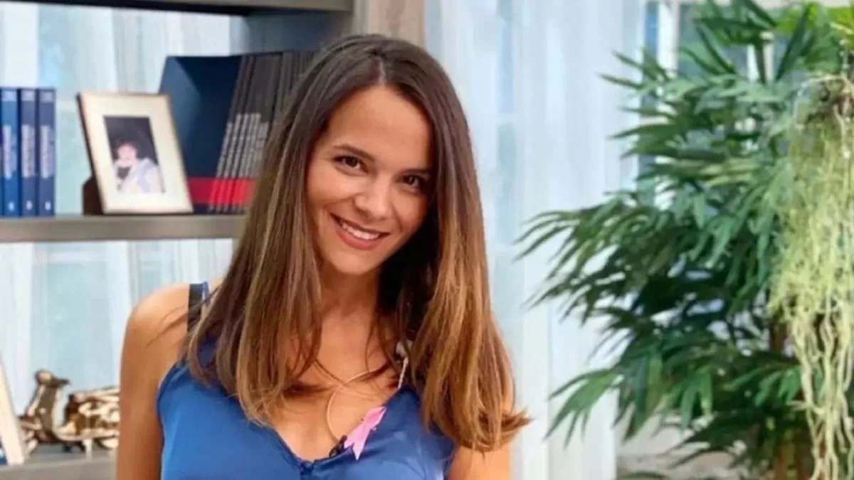 Κορμάρα χωρίς ίχνος ρετούς η Ελιάνα Χρυσικοπούλου - Οι πρώτες φωτογραφίες με μαγιό