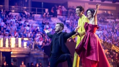 Eurovision 2022: Ρίγη συγκίνησης με την έναρξη του τελικού - Το μήνυμα για τον πόλεμο στην Ουκρανία