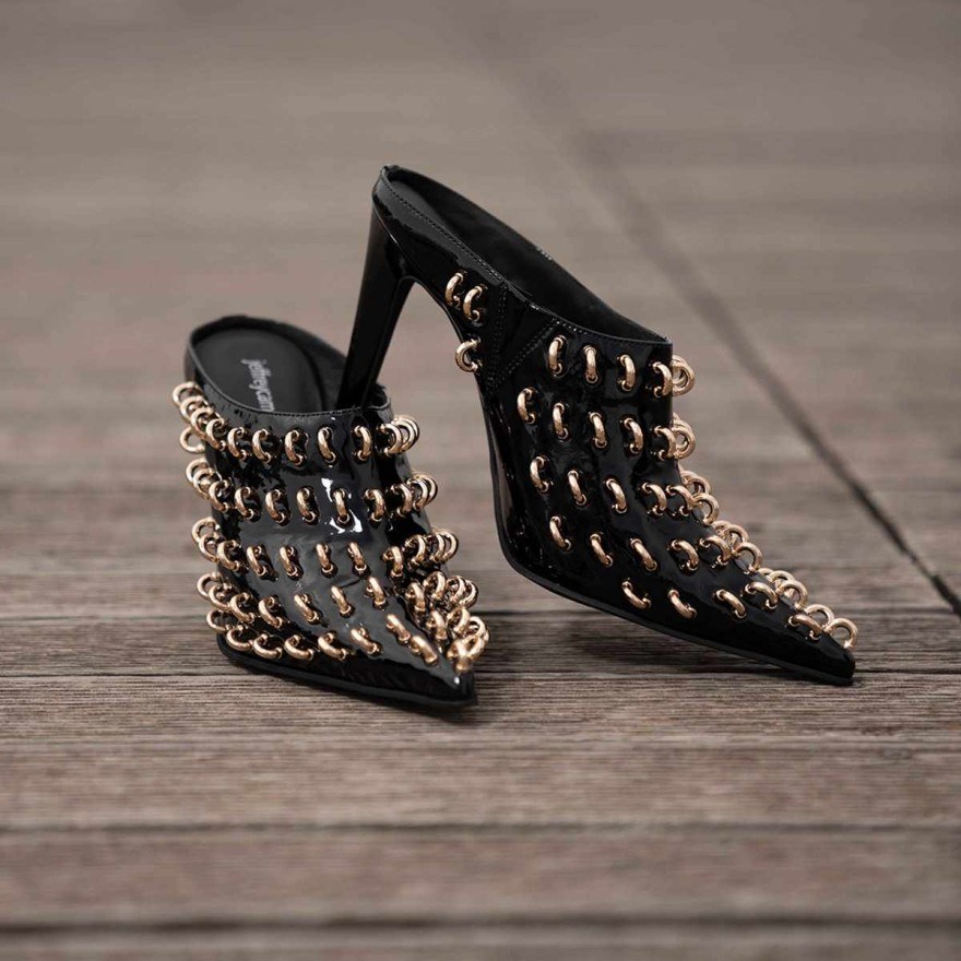 Jeffrey Campbell favela.gr