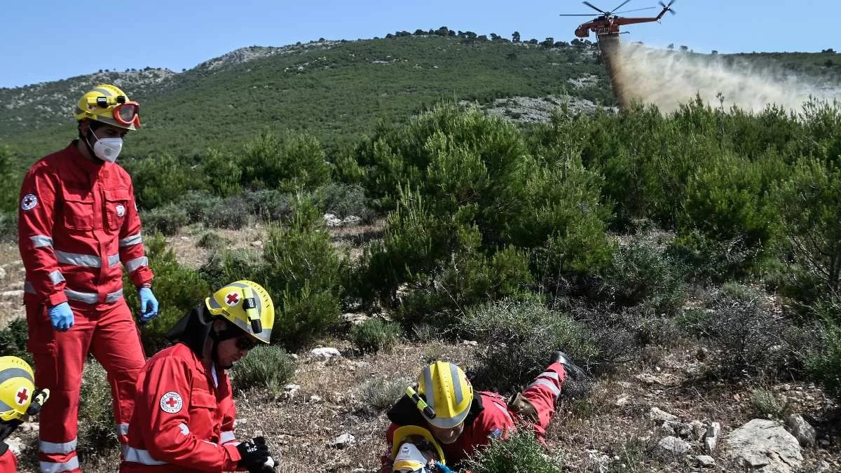 Μεγάλη φωτιά τώρα στο ΚΥΤ του Καρά Τεπέ στην Λέσβο