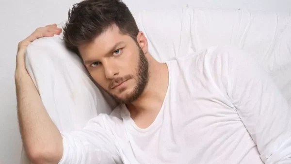 «Συνέβη μέσα σε 42 ώρες» - Η άγνωστη ιστορία πίσω από τη συμμετοχή του Λούκα Γιώρκα στην Eurovision