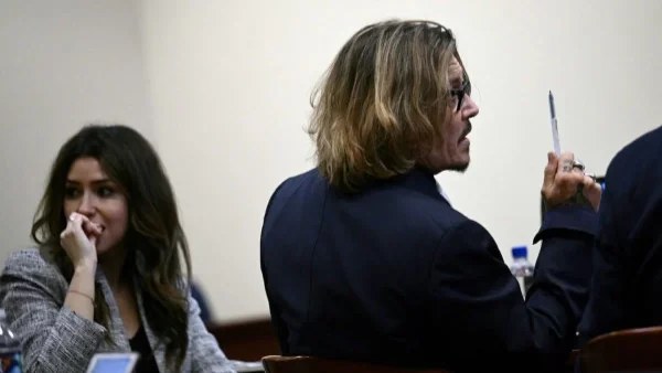 Johnny Depp: Τι κρύβεται πίσω από την οικειότητα με την δικηγόρο του;