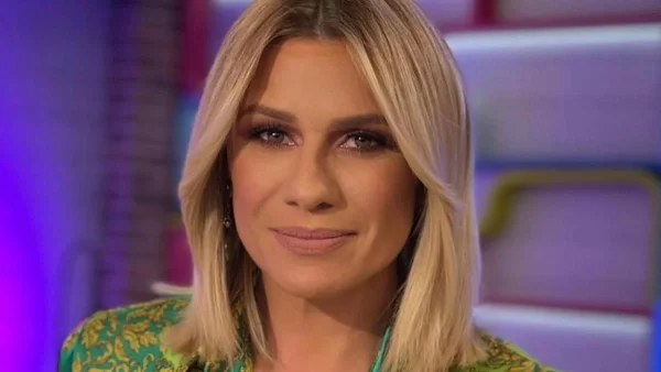 Κατερίνα Καραβάτου: Μεγάλη πτώση στα νούμερα του Τι λες Τώρα - Τι συμβαίνει;