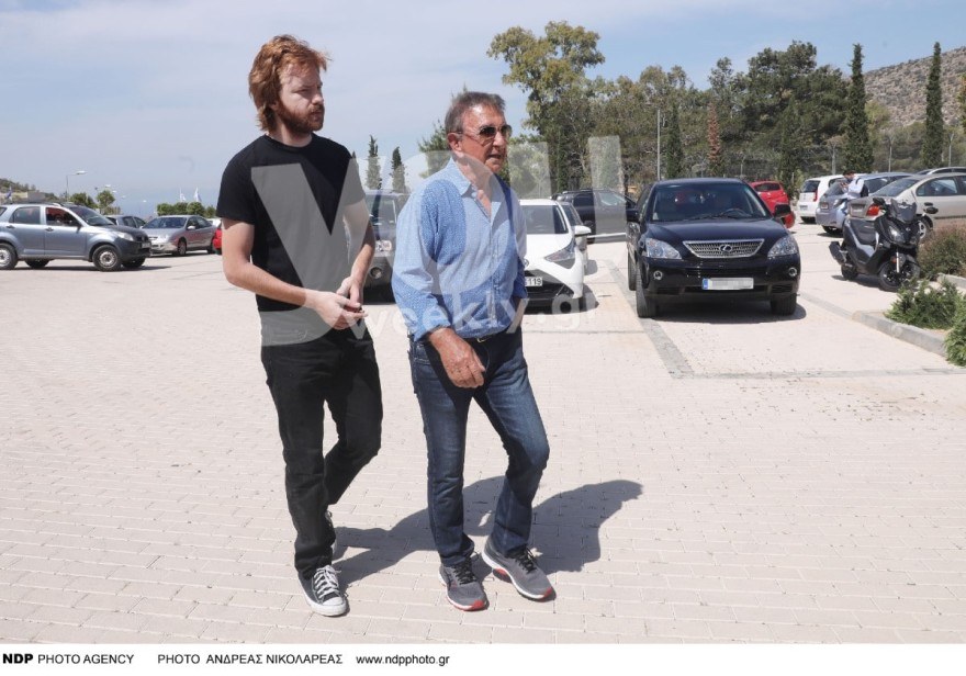 Στην κηδεία του Δάκη