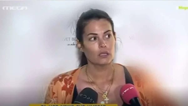 «Έκανα ηλιοθεραπεία για να ανοίξουν τα...» - Τους άφησε όλους άφωνους η Κορινθίου με τη μέθοδο που ακολουθεί