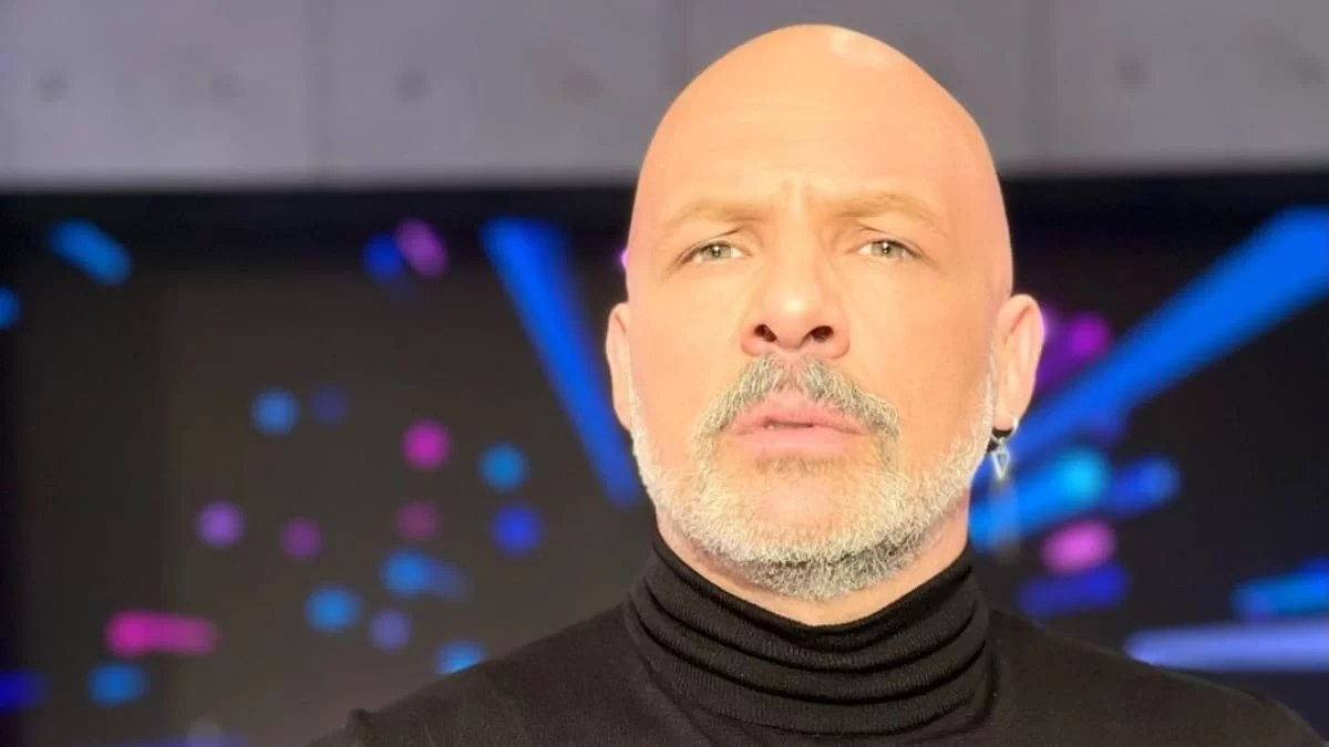 Έσπασε κάθε στερεότυπο - Το τατουάζ που «χτύπησε» ο Νίκος Μουτσινάς