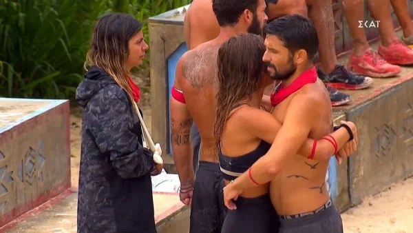 Survivor 5: Τα "καυτά" πλάνα της Ναυσικάς και του Νίκου από τον σημερινό (3/5) αγώνα