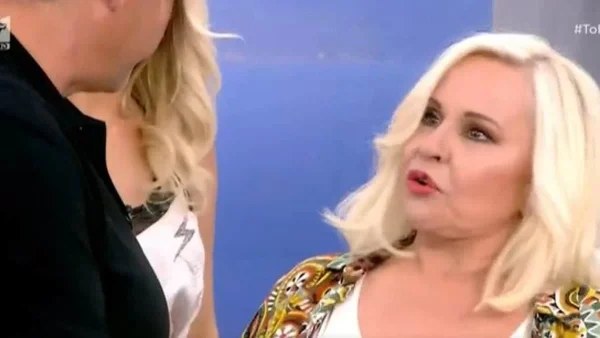«Εσείς έχετε επανασυνδεθεί;» - "Κάγκελο" ο Λιάγκας και η Σκορδά με την ερώτηση της Αργυράκη