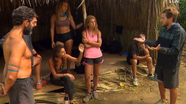 Survivor 5: Πανικός στην καλύβα των Μπλε - Ζήτησαν από την Βρισηίδα να πάρει πίσω όσα είπε