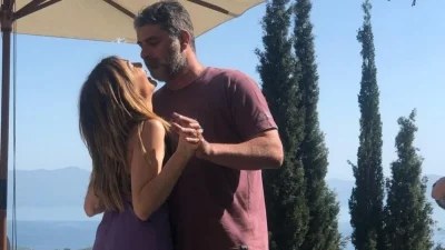 "Λιώνουν" από έρωτα μετά τις φήμες γάμου - Η φωτογραφία της Βανδή που δημοσίευσε ο Μπισμπίκης