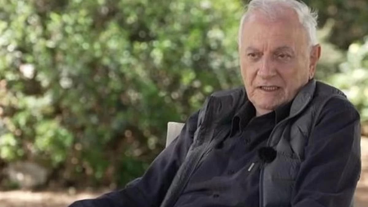 «Μέσα από τις γυναίκες αναζητούσα τη μητέρα μου» - Ο Κώστας Χαρδαβέλλας σε μία κατάθεση ψυχής