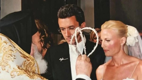 Δεν το ξέρει σχεδόν κανείς - Ο πασίγνωστος επιχειρηματίας που έχει παντρέψει τον Νίκο Χατζηνικολάου και την Κρίστη Τσολακάκη