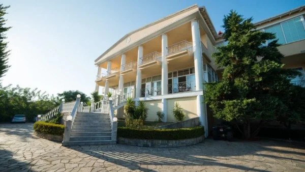 Ένα σύγχρονο, κομψό ξενοδοχείο για ήρεμες και ευχάριστες διακοπές στην πανέμορφη Λήμνο