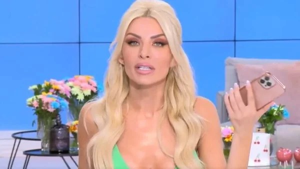 «Θεωρώ άκομψο όλο αυτό, δεν μπορώ να παρακολουθώ την απέναντι...» - "Κόλαφος" η Καινούργιου για την Σκορδά