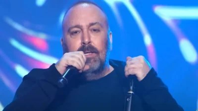 "Έσπασε" ο Γιώργος Αλκαίος - Ο πραγματικός λόγος που σταμάτησε το τραγούδι και εξαφανίστηκε