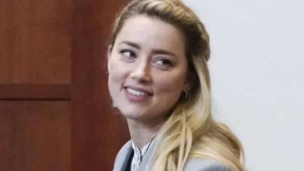 «Είμαι πολύ καλύτερος από τον γέρο» - Σαουδάραβας κάνει πρόταση γάμου στην Amber Heard