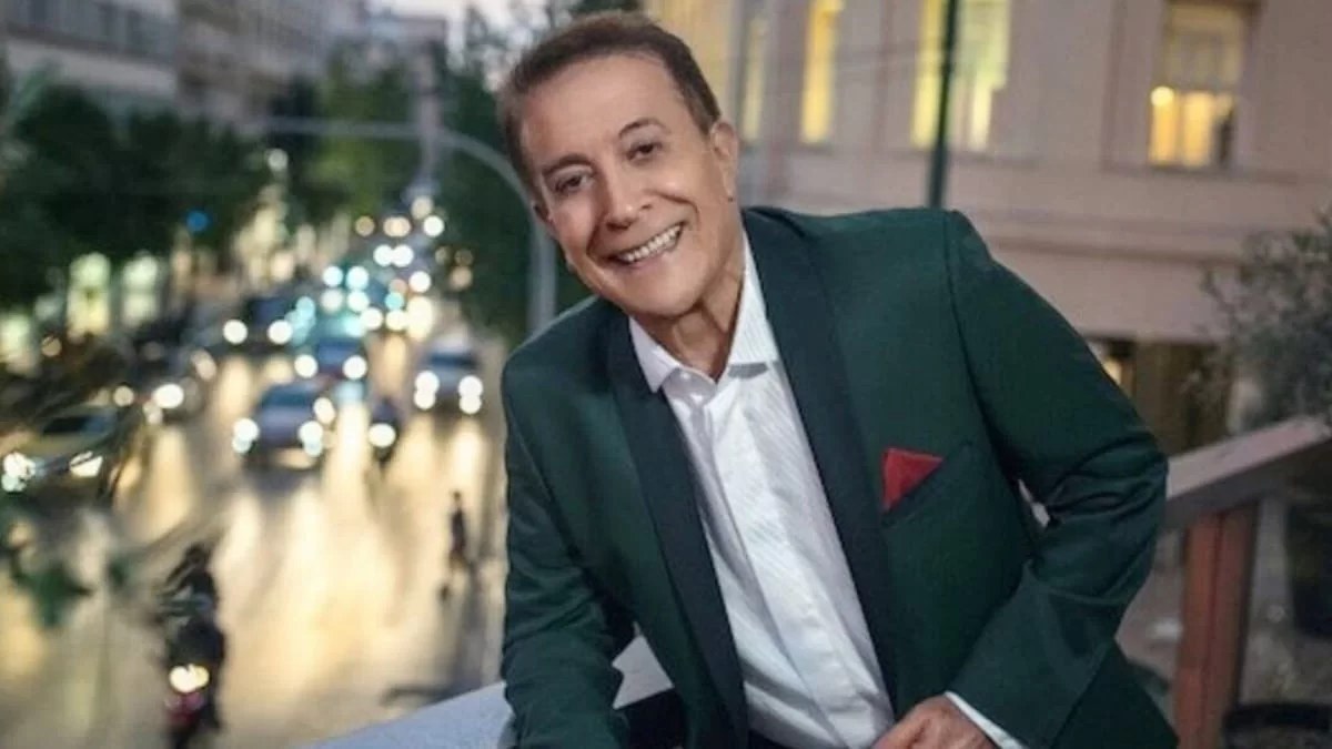 Κλίμα οδύνης στο τελευταίο "αντίο" για τον Δάκη - Συγγενείς και φίλοι τον αποχαιρέτησαν