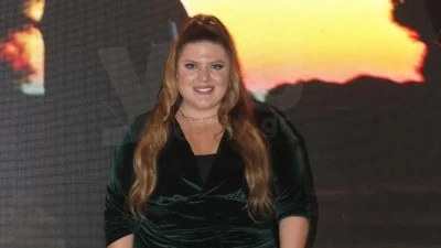 Σούσουρο με την ανάρτηση της Δανάης Μπάρκα - Πόζαρε ακομπλεξάριστη με το μπικίνι της στη Μύκονο