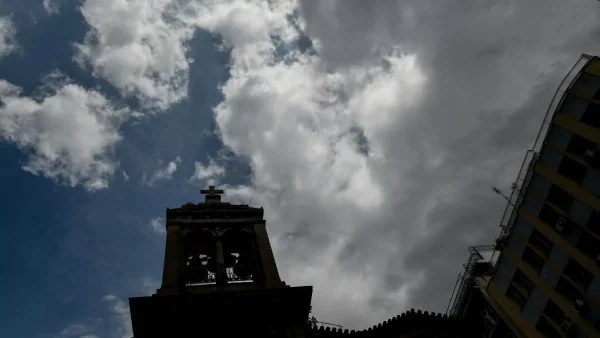 Καιρός (29/6): Συννεφιά και υψηλές θερμοκρασίες